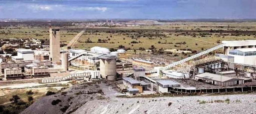 Riverside Luxury Homes